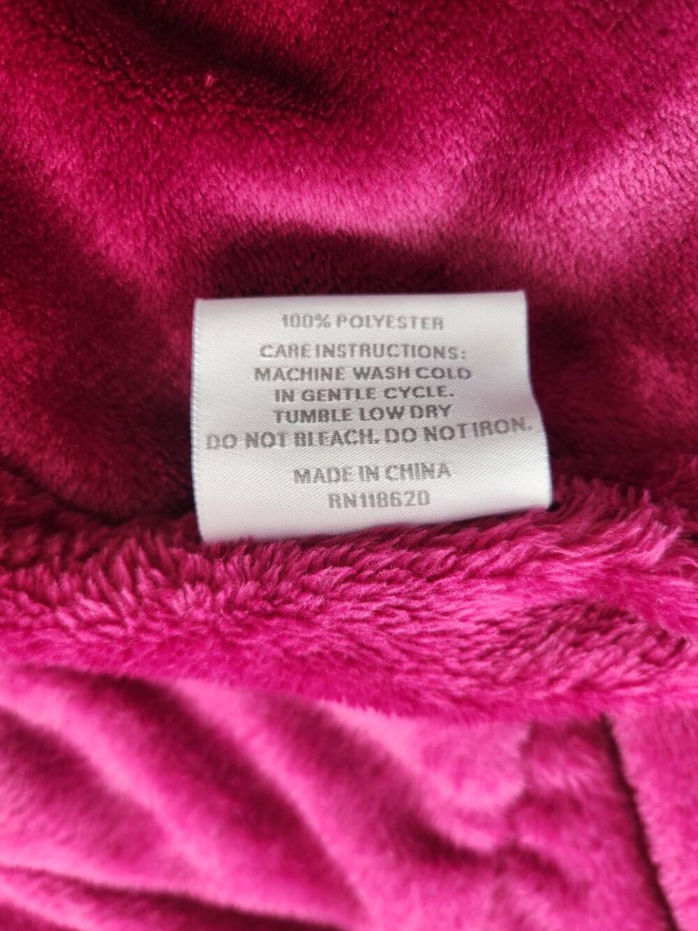 Cozelle Oversized Blanket Hoodie One Size Bright Pink / Magenta - Picture 7 of 8